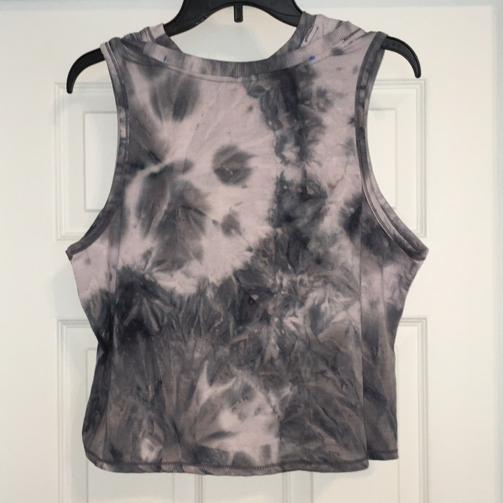 90 Degree by Reflex-NWT-Set of 2 Tank Tops-Size Large. - Picture 2 of 10